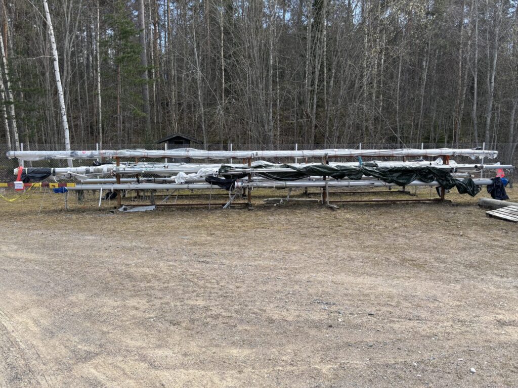 Joutsenon talvisäilytysalueen mastoteline